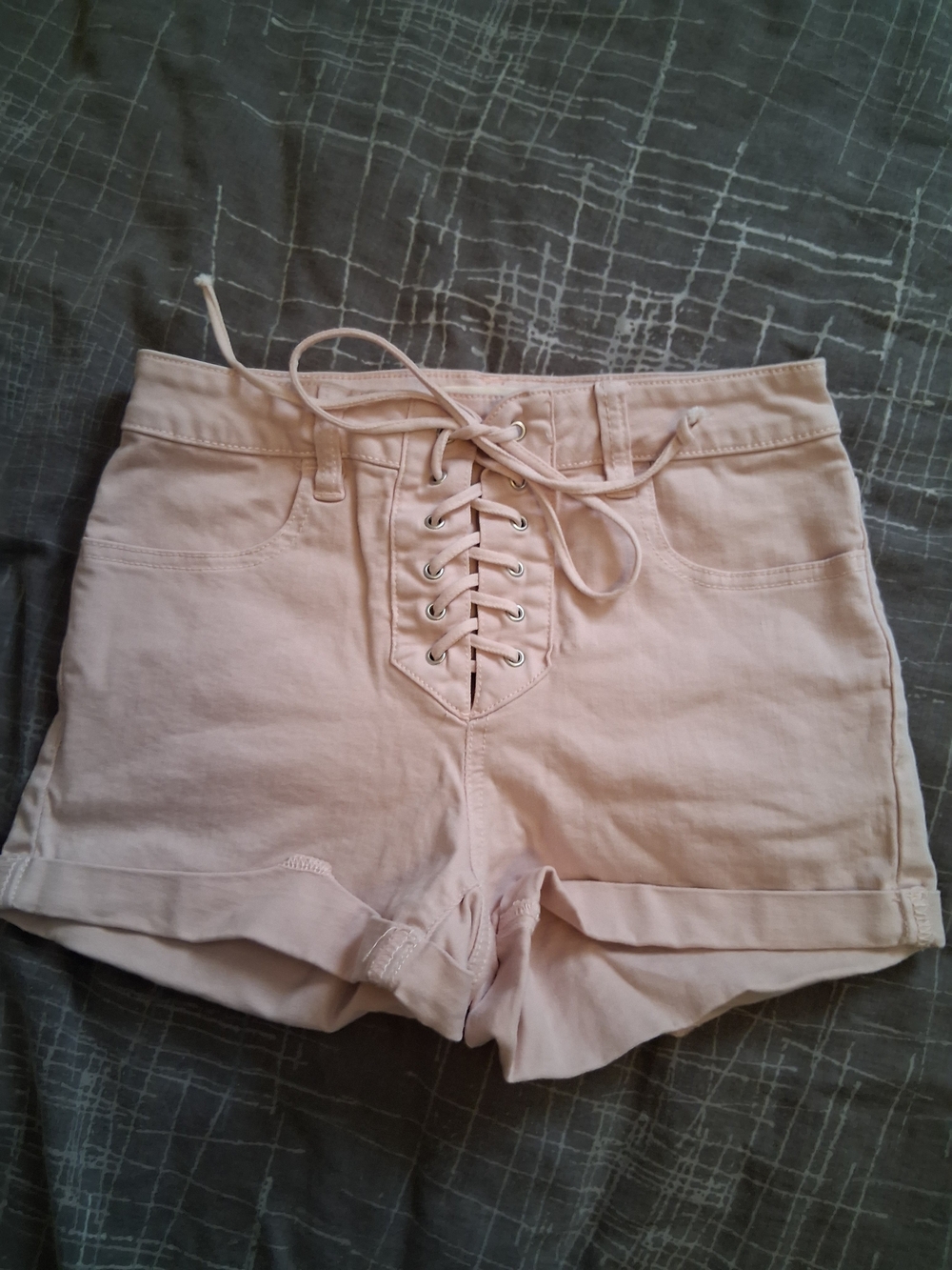 PacSun High-Rise Lace-Up Cuffed Shorts in Pale Pink